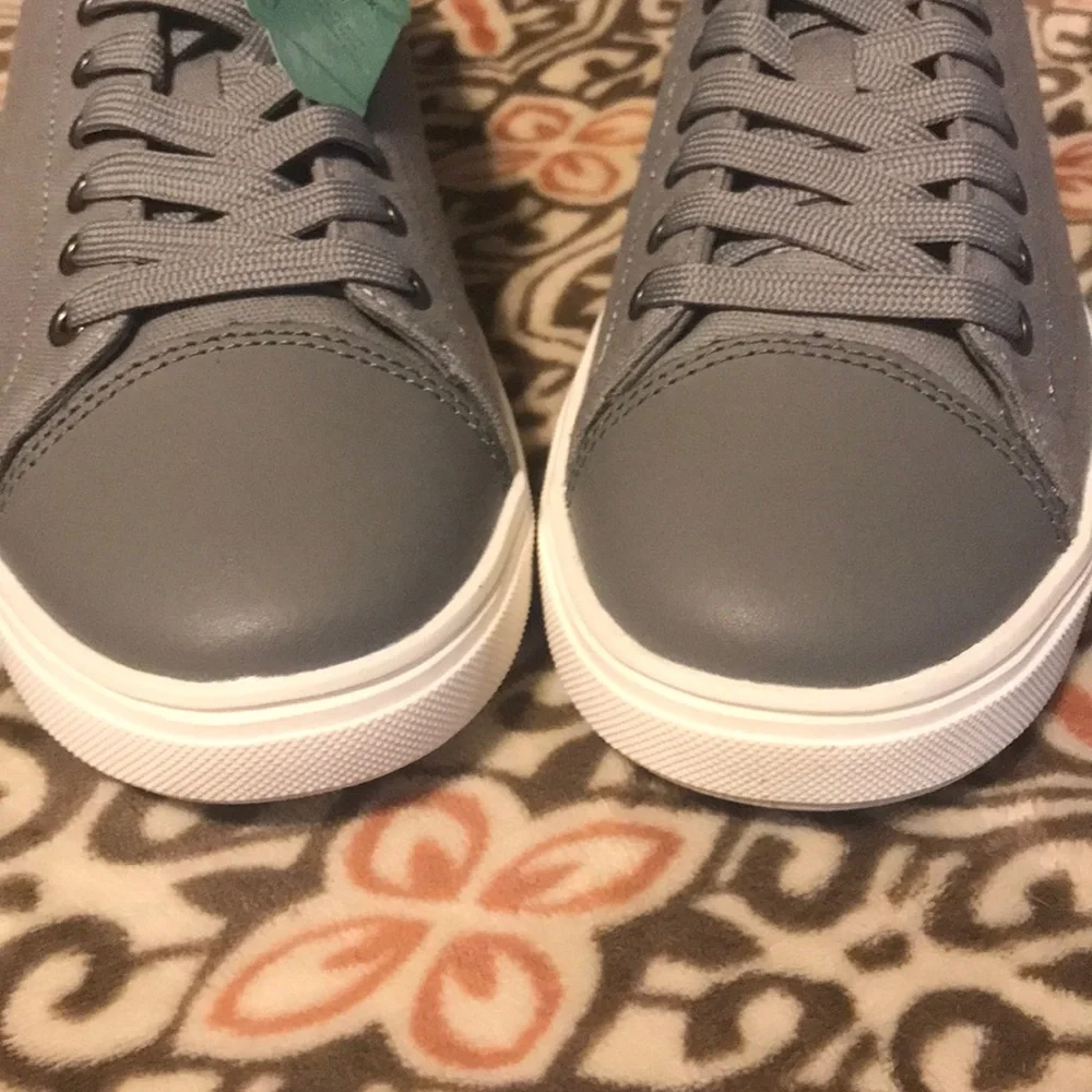 NWT Joe’s Jeans Men’s Low Joe Sneaker